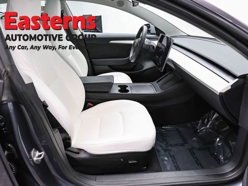Used 2023 Tesla Model 3 Standard Range RWD image 17