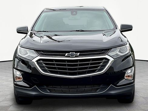 Used 2019 Chevrolet Equinox LT FWD image 2