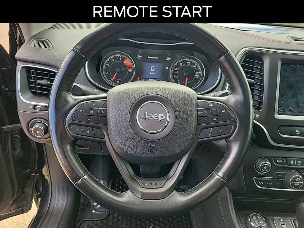 Used 2019 Jeep Cherokee Trailhawk w/ Comfort/Convenience Group AWD/4WD image 23