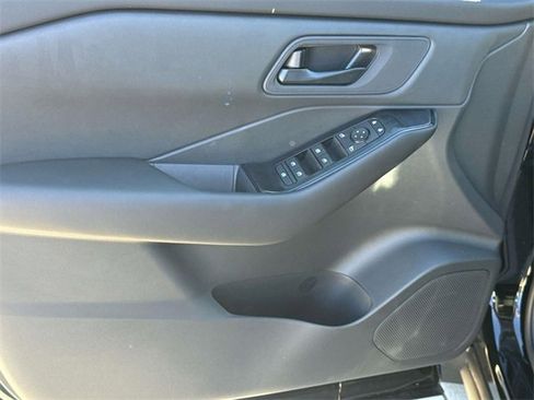 New 2026 Nissan Rogue S image 20