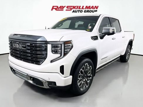 Used 2023 GMC Sierra 1500 Denali Ultimate AWD/4WD image 3