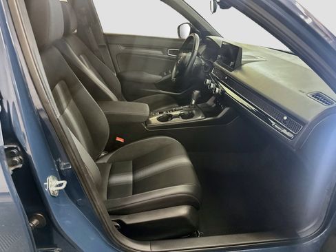 Used 2025 Honda Civic Sport image 31