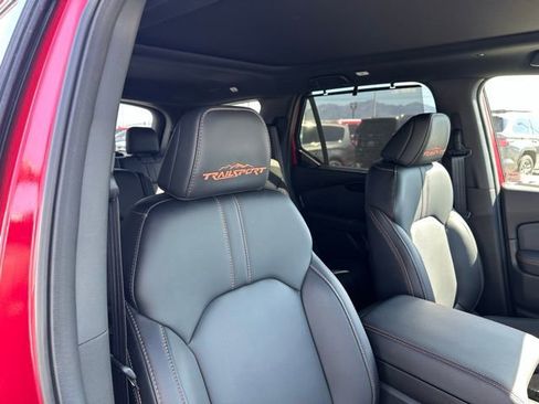Used 2025 Honda Pilot TrailSport image 18