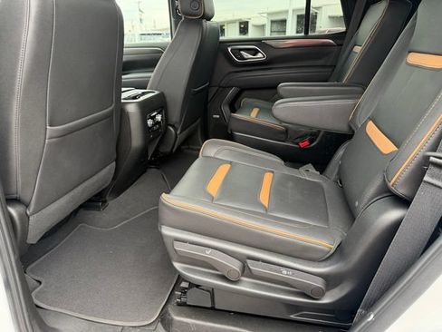 Used 2023 GMC Yukon AT4 AWD/4WD image 9