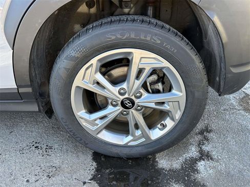 Certified 2023 Hyundai Kona SEL image 11