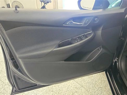 Used 2017 Chevrolet Cruze LT w/ Convenience Package FWD image 23
