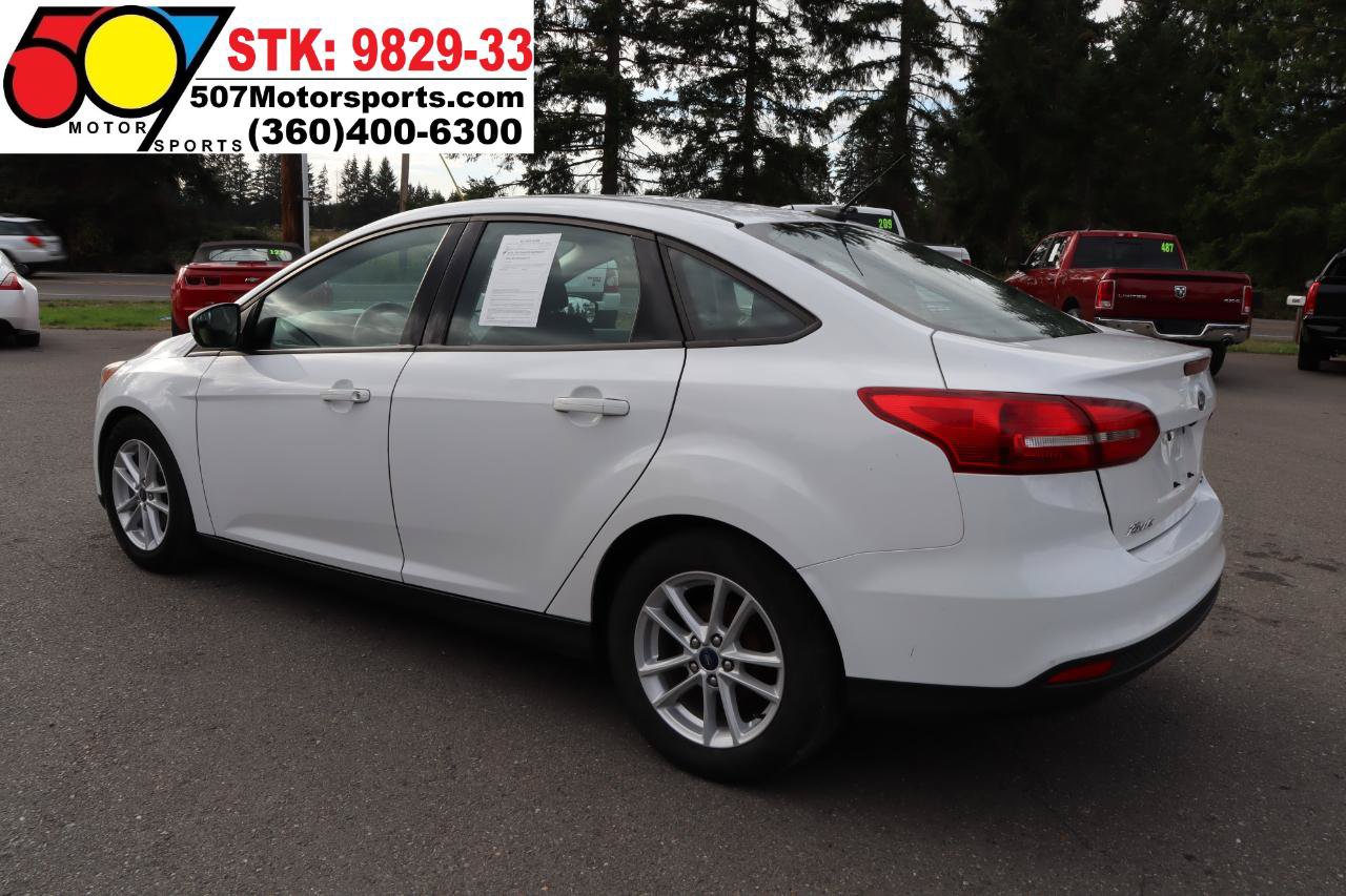 Used 2018 Ford Focus SE FWD image 5