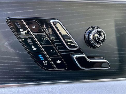 New 2026 Cadillac Lyriq Premium Luxury w/ LPO, Floor Liner Package AWD/4WD image 20
