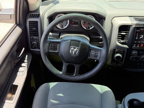 Used 2019 RAM 1500 Express w/ Express Value Package AWD/4WD image 16