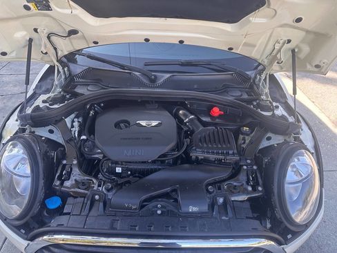 Used 2019 MINI Cooper Clubman image 11