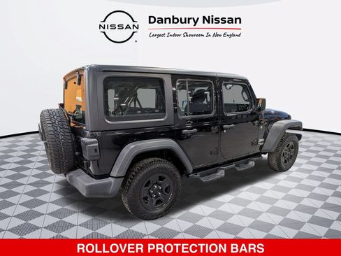 Used 2020 Jeep Wrangler Unlimited Sport AWD/4WD image 3