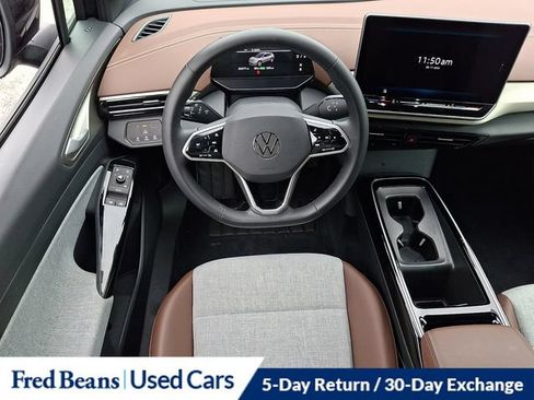 Used 2024 Volkswagen ID.4 Pro AWD/4WD image 16