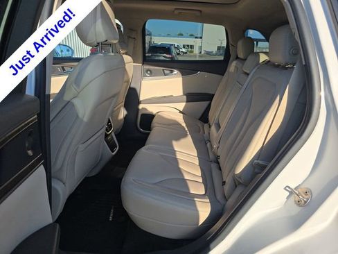 Used 2020 Lincoln Nautilus Reserve w/ Equipment Group 201A AWD/4WD image 9