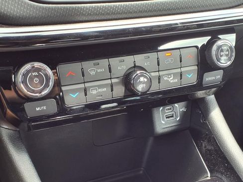 New 2025 Jeep Compass Latitude w/ Convenience Group image 13