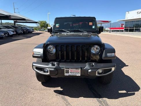 Used 2023 Jeep Gladiator Sport w/ Trailer Tow Package AWD/4WD image 2