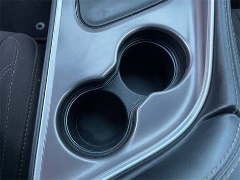 Used 2021 Dodge Challenger SXT image 28