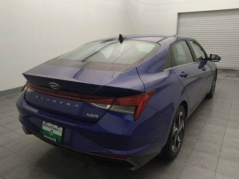 Used 2023 Hyundai Elantra Limited image 7