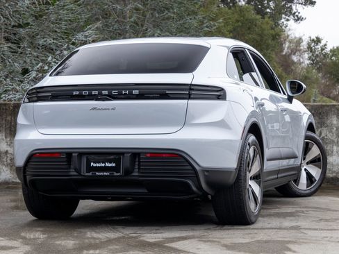 Certified 2024 Porsche Macan 4 Electric image 11