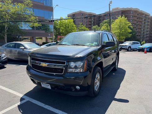Used 2012 Chevrolet Tahoe LT w/ Luxury Package AWD/4WD image 4