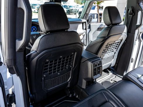 Used 2025 Ford Bronco Big Bend AWD/4WD image 32