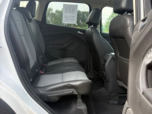 Used 2017 Ford Escape Titanium FWD image 12