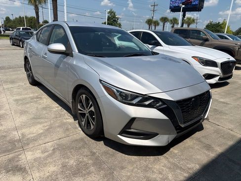 Used 2020 Nissan Sentra SV w/ Lighting Package FWD image 3