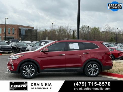 Used 2017 Hyundai Santa Fe Limited image 4