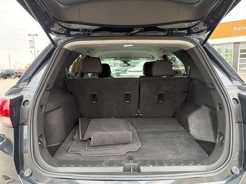 Used 2022 Chevrolet Equinox LS w/ LS Convenience Package FWD image 28