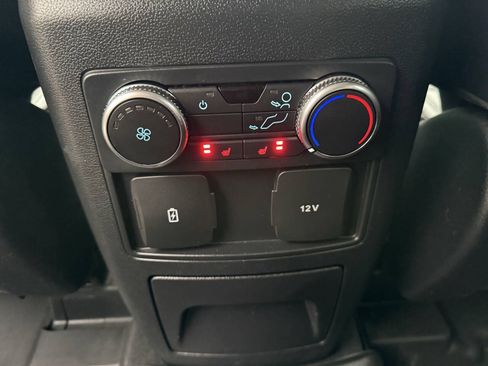 Used 2022 Ford Explorer Limited AWD/4WD image 28