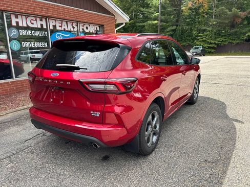 Used 2023 Ford Escape ST-Line w/ Tech Pack #1 AWD/4WD image 3