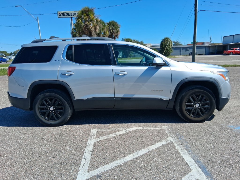 Used 2019 GMC Acadia SLT FWD image 2