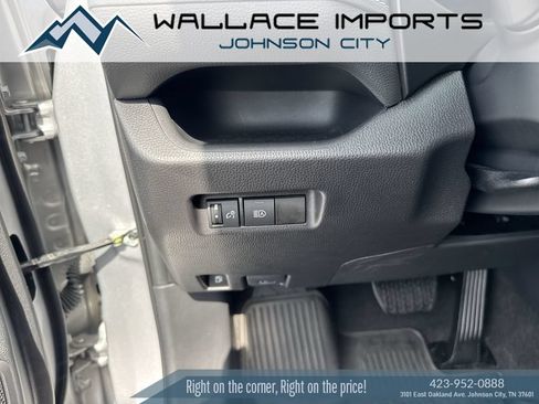 Used 2024 Toyota RAV4 LE AWD/4WD image 30