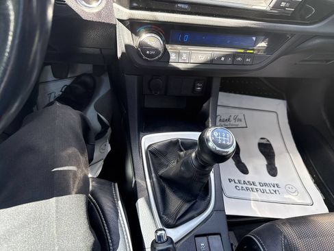Used 2016 Toyota Corolla S FWD image 19