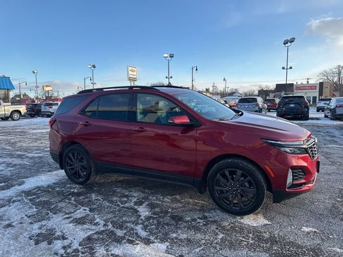 Used 2024 Chevrolet Equinox RS w/ RS Leather Package image 5