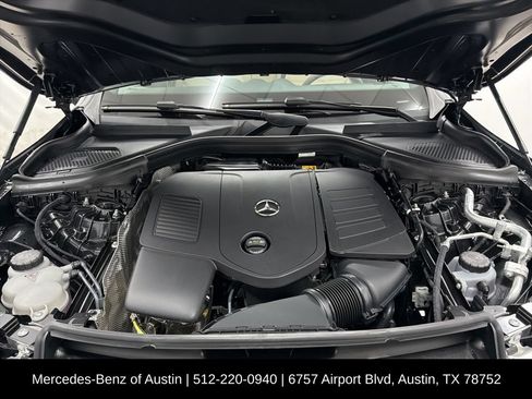 Used 2026 Mercedes-Benz GLC 300 image 32