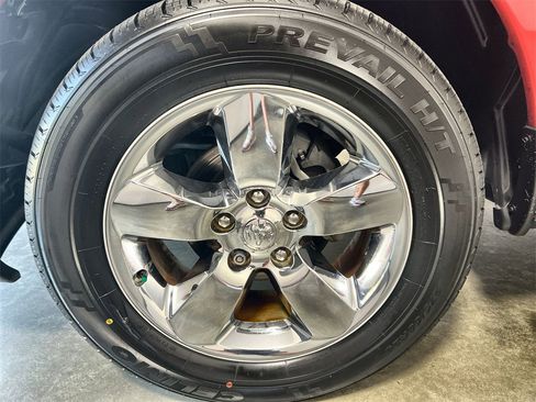 Used 2019 RAM 1500 Express w/ Express Value Package image 18