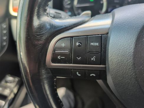 Used 2017 Lexus LX 570 4WD w/ Luxury Package image 15