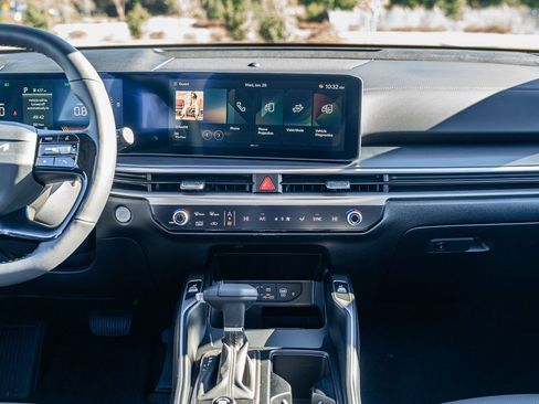 New 2026 Kia Sorento S w/ S Panoramic Sunroof Package image 23