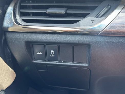 Used 2014 Toyota Avalon XLE Premium FWD image 25