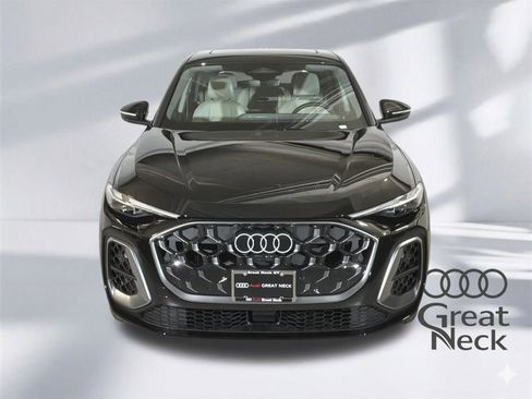 Used 2025 Audi Q5 Premium w/ Convenience Package image 21