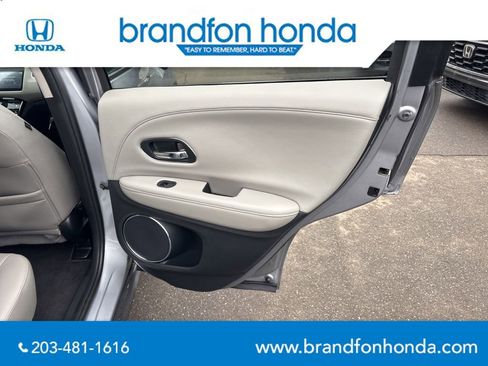 Used 2022 Honda HR-V EX-L image 9