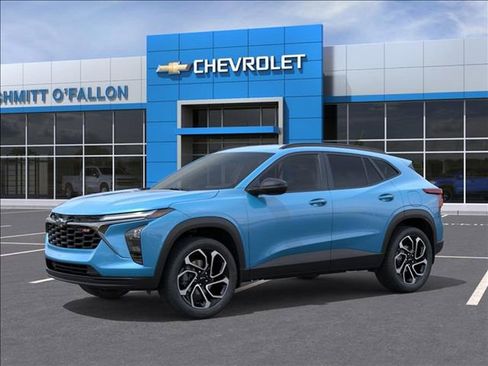 New 2026 Chevrolet Trax RS w/ Driver Confidence Package FWD image 2