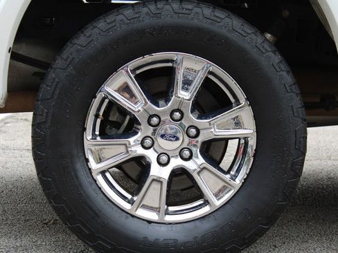 Used 2017 Ford F150 Lariat w/ Equipment Group 502A Luxury image 40