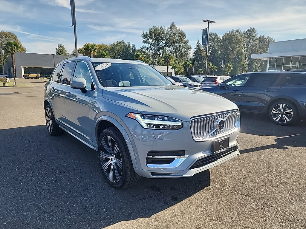 Used 2024 Volvo XC90 T8 Plus w/ Protection Package Premier AWD/4WD image 6