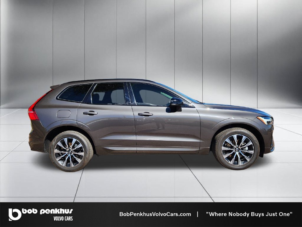 Used 2025 Volvo XC60 B5 Core w/ Protection Package Premier AWD/4WD image 24