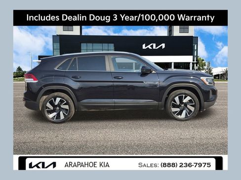 Used 2024 Volkswagen Atlas Cross Sport SE image 1