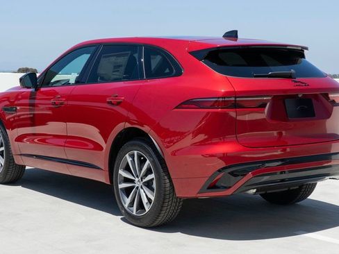 Used 2025 Jaguar F-PACE R-Dynamic S AWD/4WD image 3