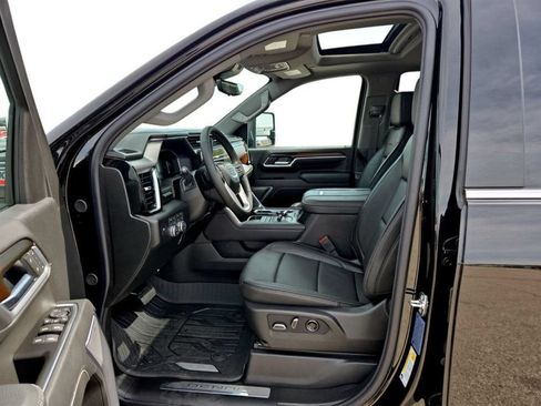 New 2026 GMC Sierra 3500 Denali w/ Technology Package AWD/4WD image 26