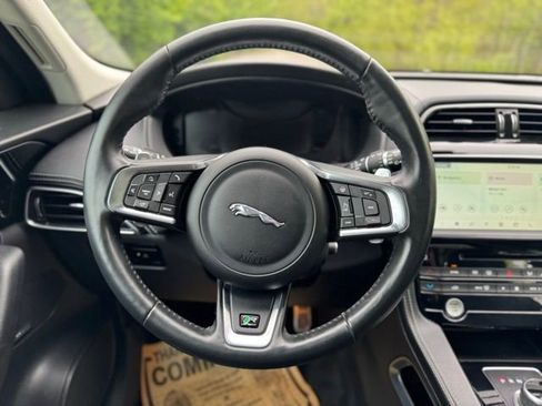 Used 2018 Jaguar F-PACE R-Sport AWD/4WD image 22