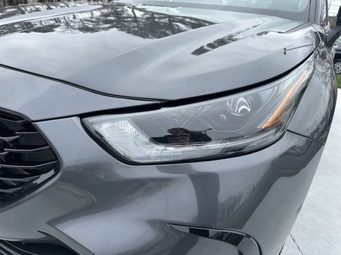 Certified 2025 Toyota Highlander XSE image 6